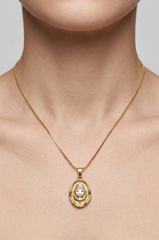 Vintage Stone Rose Necklace – Aurelleluxe 18k Gold-Plated Pendant